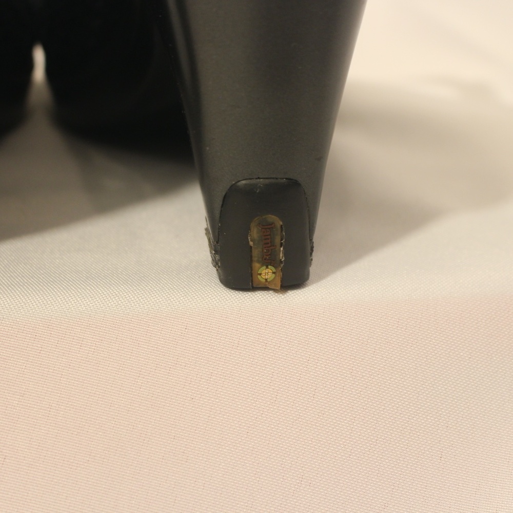 Black Heels - Picture 5 of 8